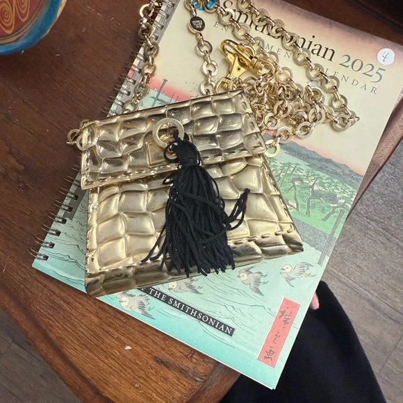 VINTAGE DEBBIE J PALMER 18K GOLD DIPPED PURSE With TASSEL & CHAIN - Picture 4 of 8